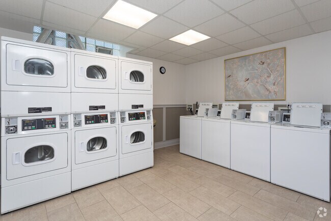 4756 Maplewood - New Laundry Room - 4756 N. Maplewood Ave.