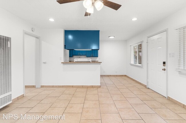 Photo - 2 br, 1 bath Apartment - 765 Cerritos Aven...