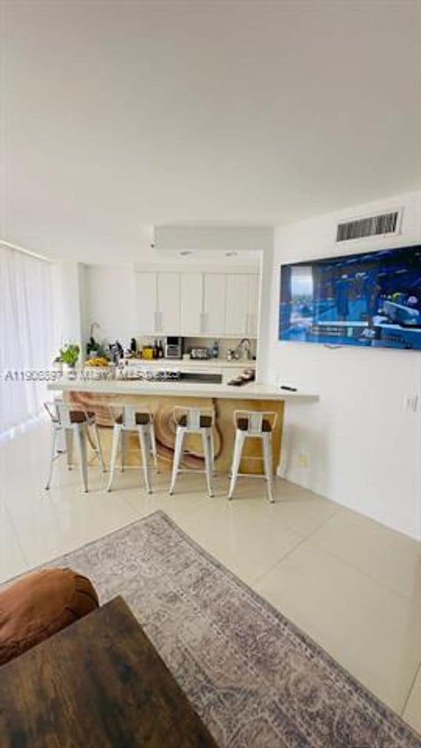 Photo - 3610 Yacht Club Dr Unit 3610 Yacht Club Dr  609