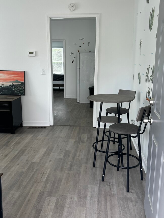 Rincón del desayuno - 2809 7th St SW