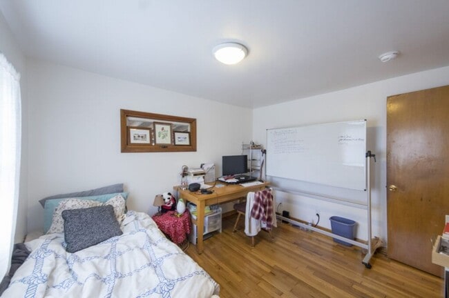 Photo - 117 N Butz St