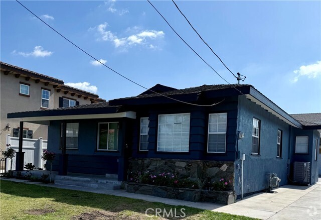 Building Photo - 530 N Dalton Ave Rental