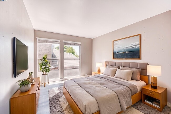 Photo - 3815 Harrison St Unidad 103