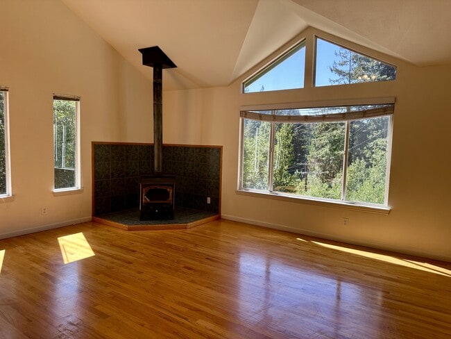 Photo - 25060 Soquel San Jose Rd