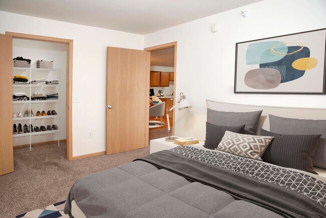 Evergreen Apartment Homes