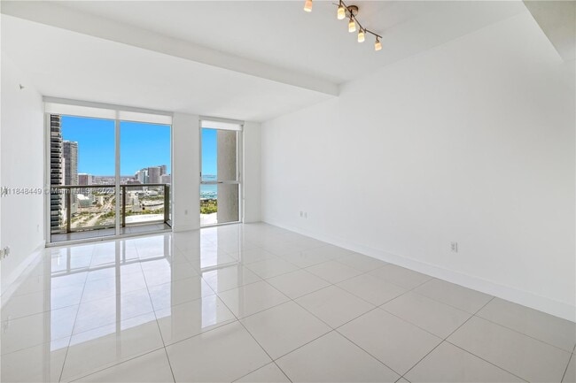 Photo - 244 Biscayne Blvd Unidad 3904