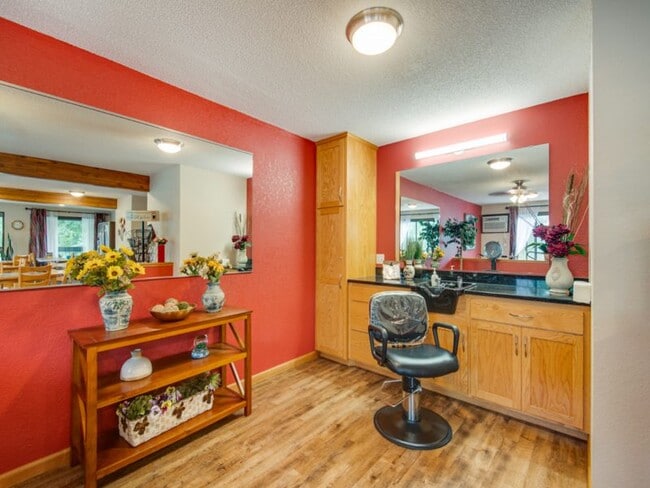 Photo - Golden Meadows Apartments