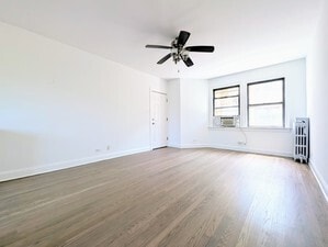 Photo - 5655 N Spaulding Ave