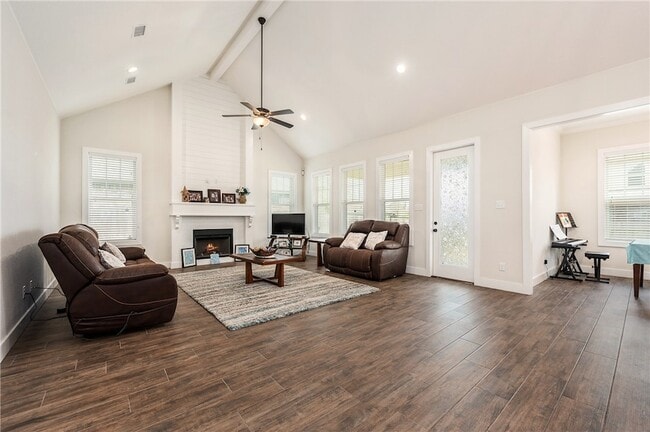 Photo - 2715 Portland Ave