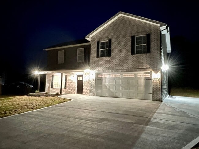 Photo - LOCATED IN GIBBS... FANTASTIC 3 BEDROOM HOME!!