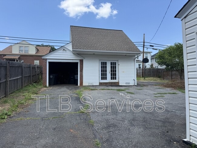 Photo - 310 Yeardley Ave