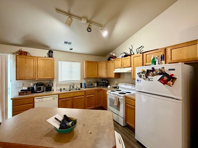 Photo - 310 S Rachel Ave