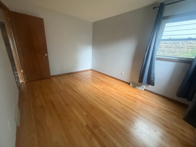 Photo - 307 S 76th St Unit Lower