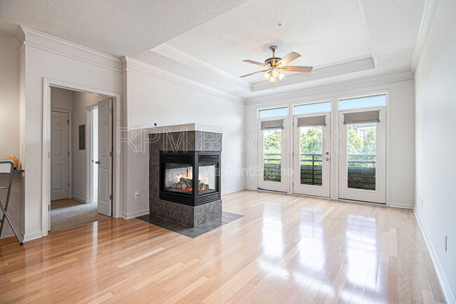 Building Photo - 401 16th St NW Unit 1481