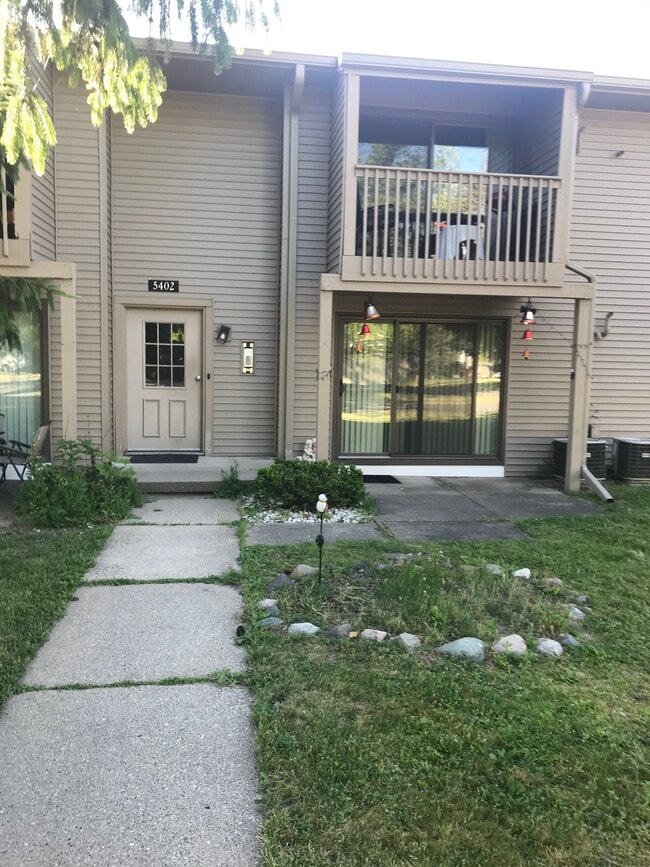 Outside 1 - 5402 Maple Ridge Rd Condo Unit 2