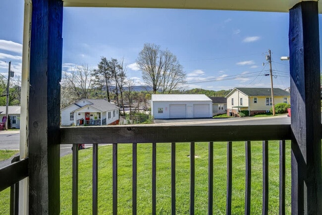 220 Highland Ave Unit SI ID1397973P