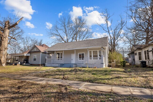 Photo - 1217 Fulton Ave SW