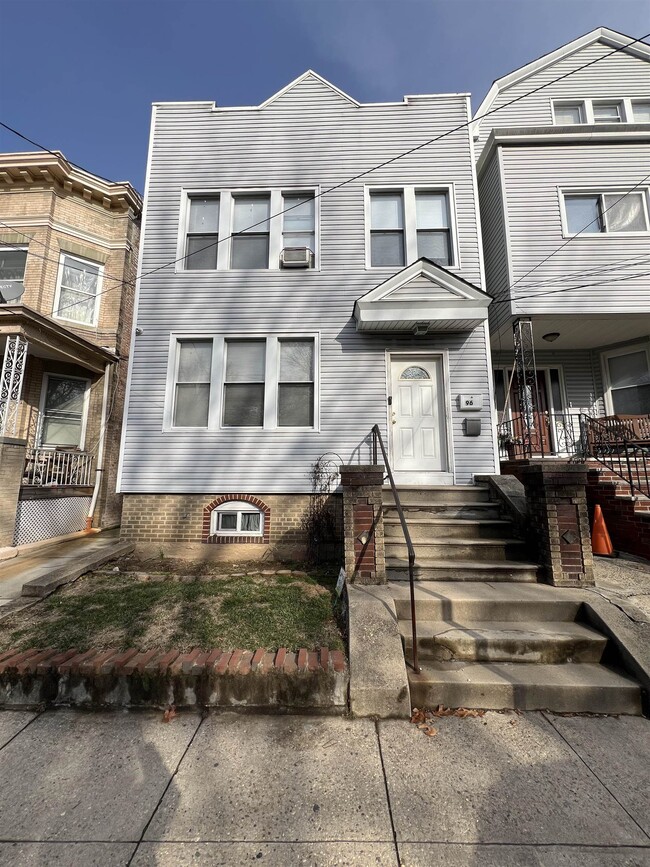 Photo - 96 Bartholdi Ave Condo Unit 1