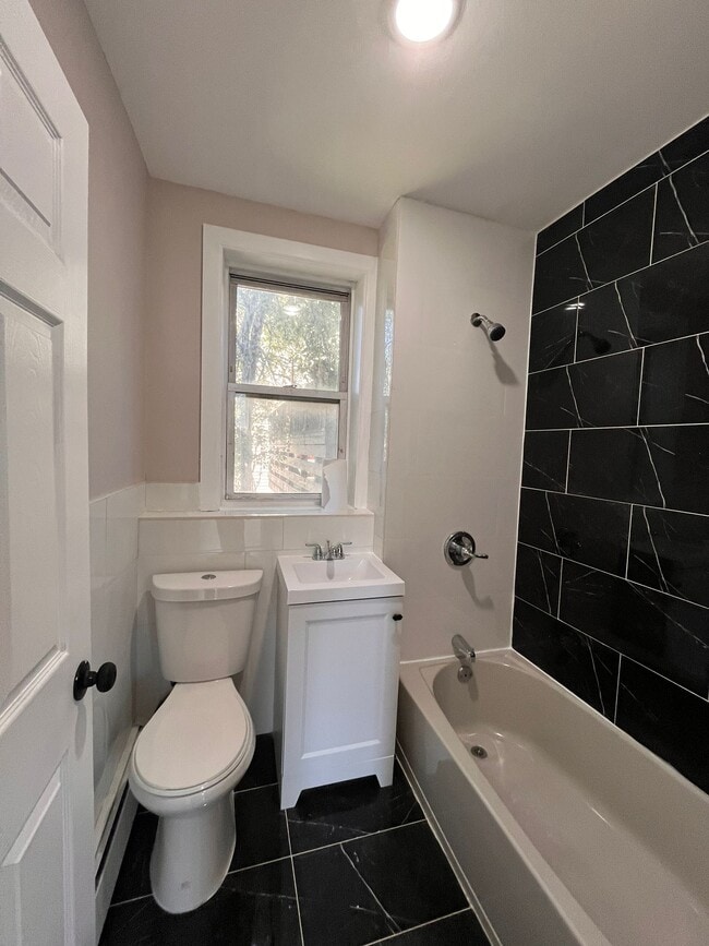 Photo - 165 Delaware Ave Unit 4