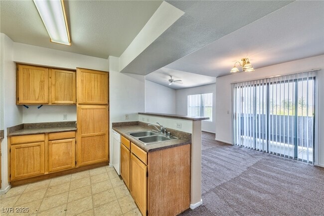 Photo - 45 Maleena Mesa St Unit 724