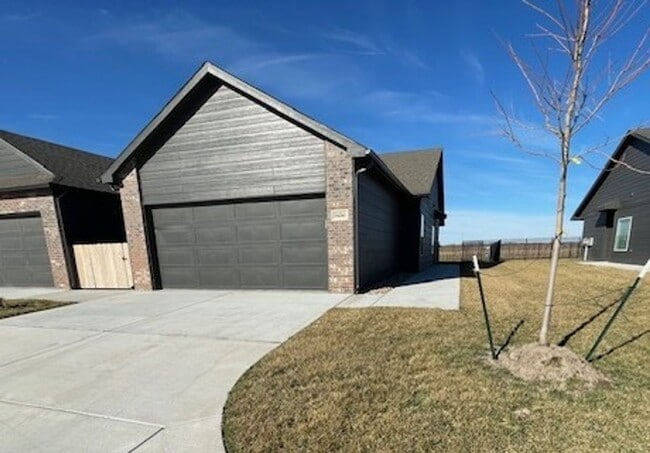 16271/73 Ike Ct - 16271/73 Ike Ct Apartment Unit 16271 Ike Ct