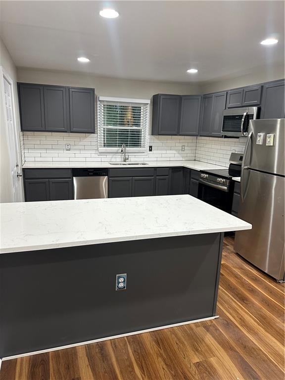 Photo - 820 Howard Ct SW