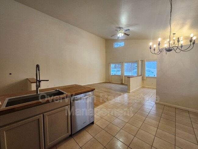 Photo - 10322 Chain of Rock St