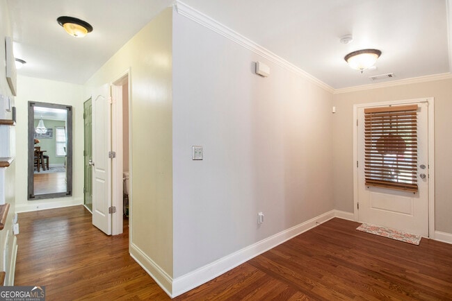 Photo - 4079 Essex Dr