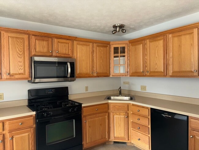 Photo - 95 Green Briar Rd