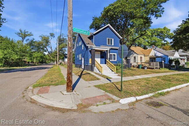 Photo - 15401 Littlefield St Unit UPPER