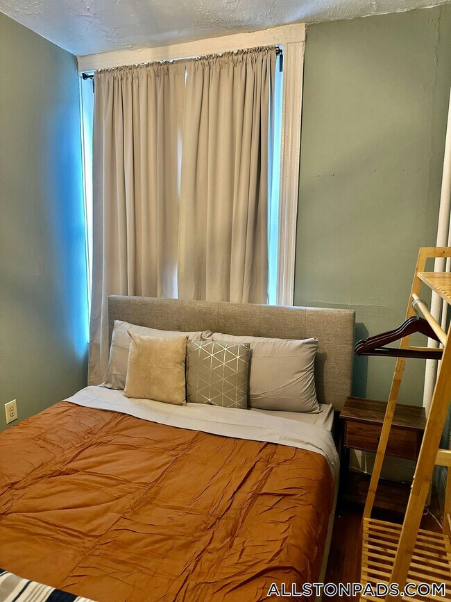 Photo - 7 Linden St Unit 1