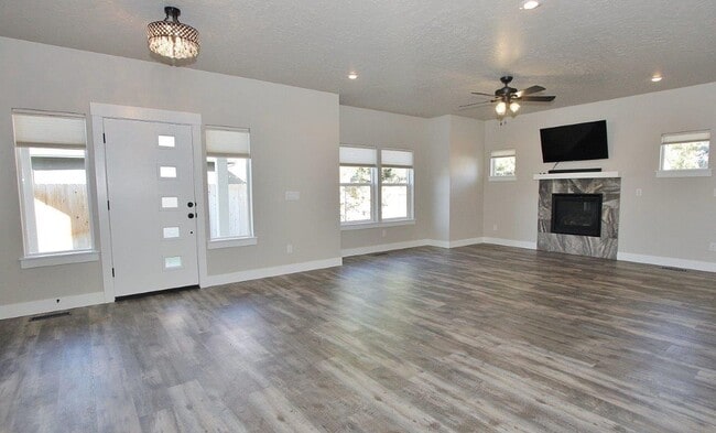 Photo - Immaculate North End Home