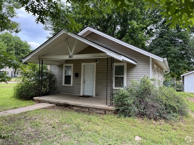 Building Photo - 801 S Jefferson St Rental