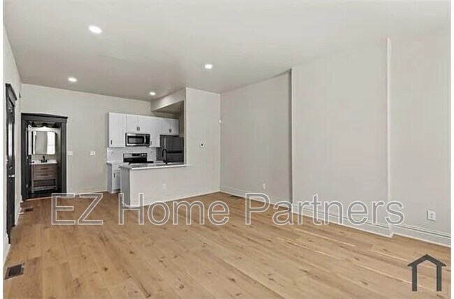 Photo - 2317 Indiana Ave Unit 1F