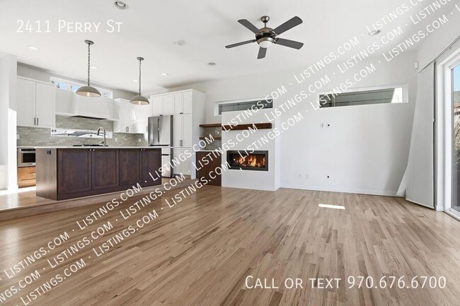 Photo - 2411 Perry St