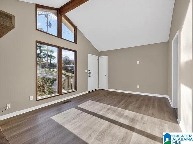 Photo - 3031 Apple Valley Ln