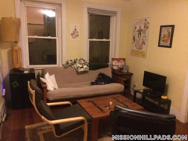 Photo - 71 S Huntington Ave Unidad 2