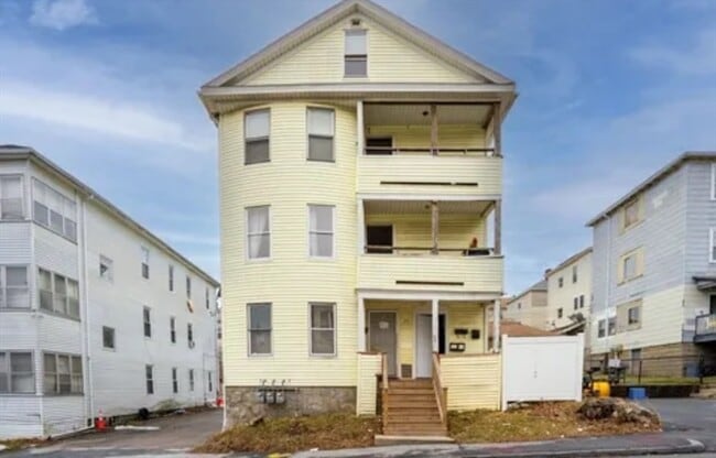 Building Photo - 74-74 Esther St Unit 1