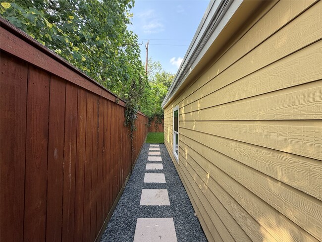Photo - 4843 Culmore Dr