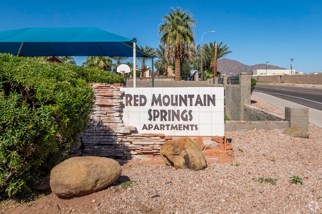 Photo - Red Mountain Springs
