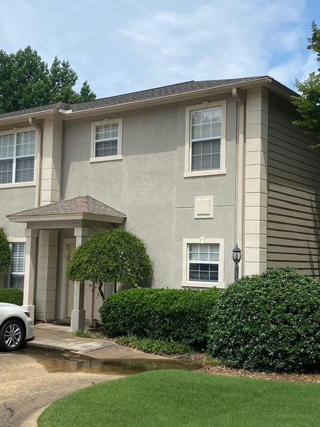 Photo - Harris Grove