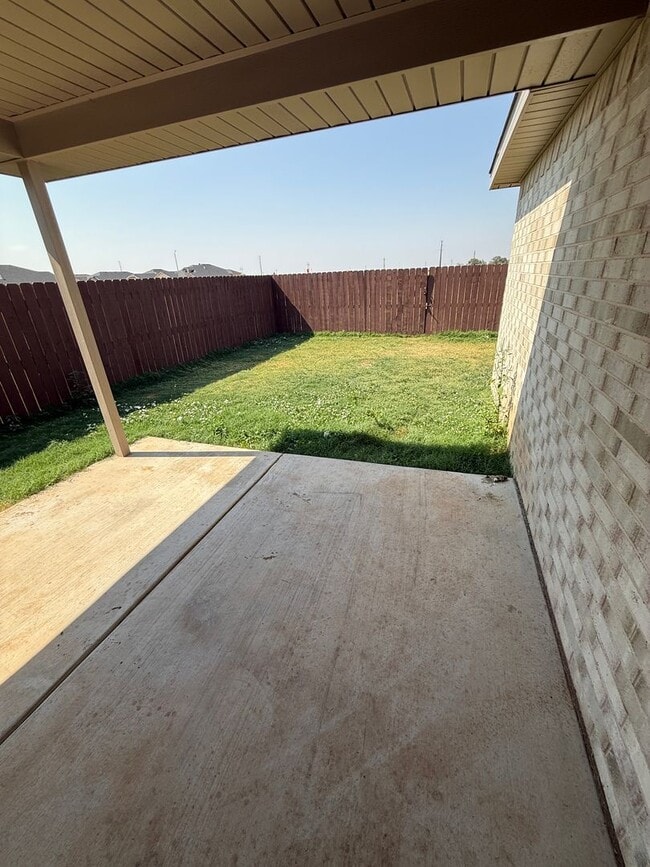 Photo - Available Now!! 4/2/2 in Frenship ISD