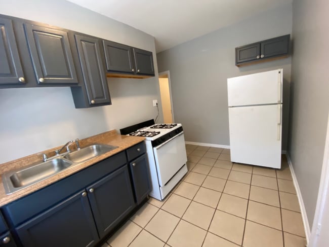 Photo - 3723-3729 W Grand Ave Unit 3725-2S
