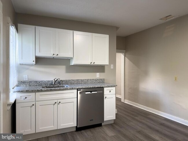 Building Photo - 127 N Prince St