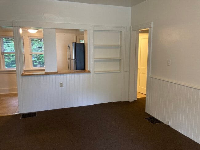 Photo - 30 Grampian Blvd Unit 1
