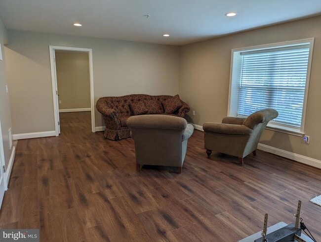 Photo - 16216 Coolidge Ave
