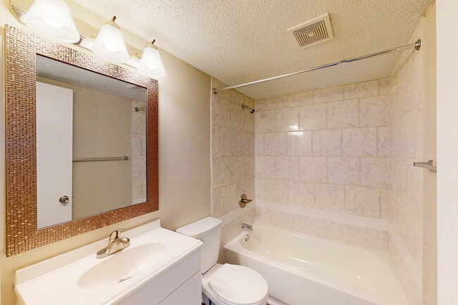 Photo - Azure Place Apartments