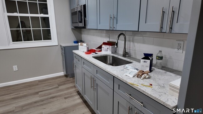 Photo - 106 Helen St Unit 2nd Floor