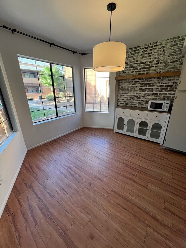 Photo - 3 Bedroom 2 bath Condo in Midvale!