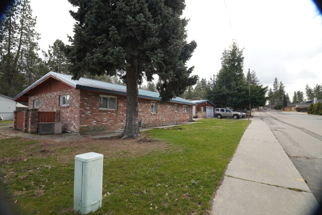 Photo - 4204 E 37th Ave